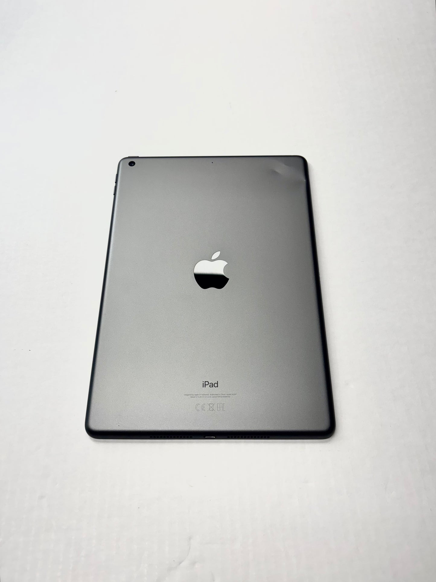 Apple iPad 7th gen (2019) Space Grau günstig gebraucht kaufen