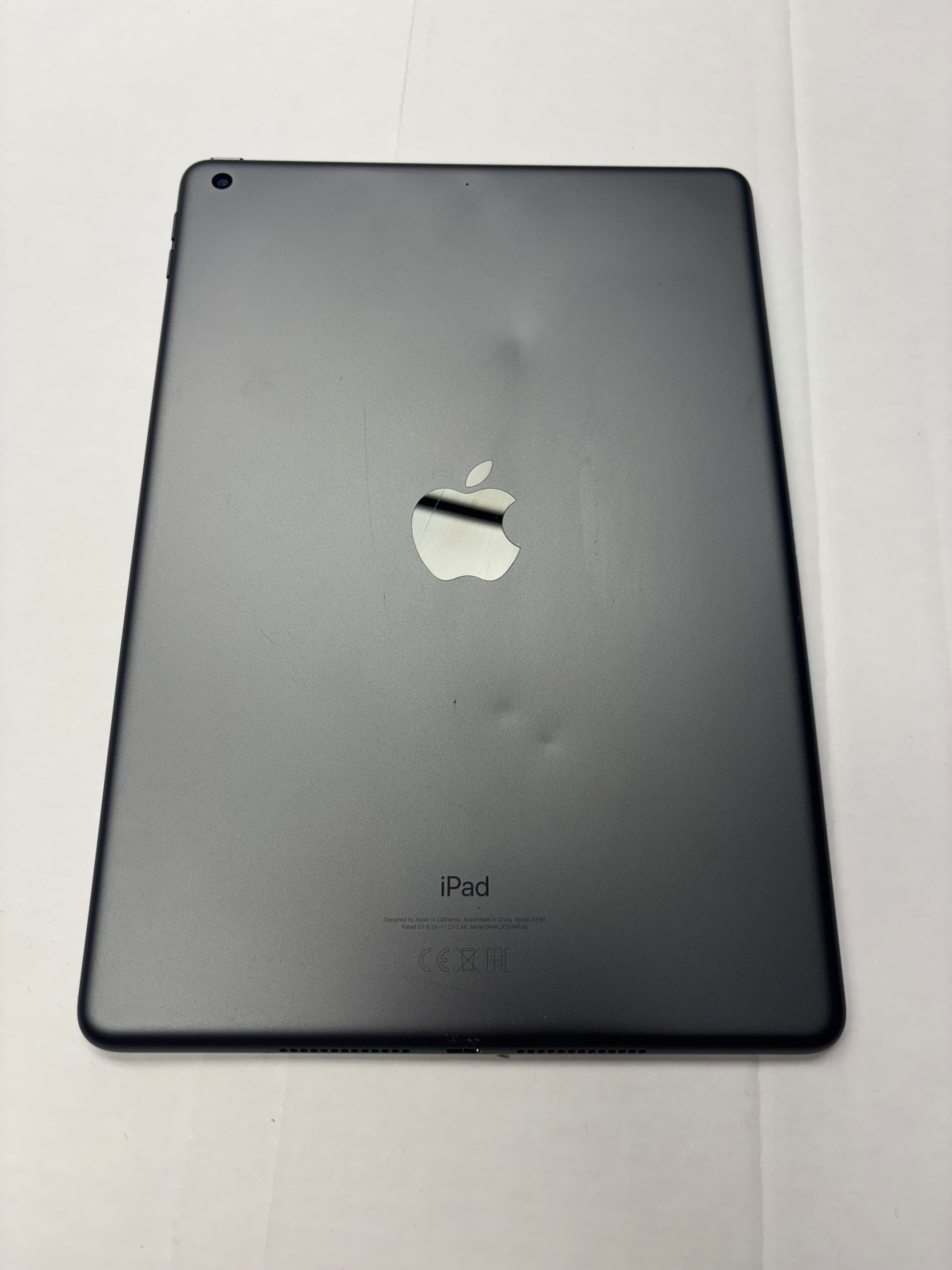 Apple iPad 7th gen (2019) Space Grau günstig gebraucht kaufen