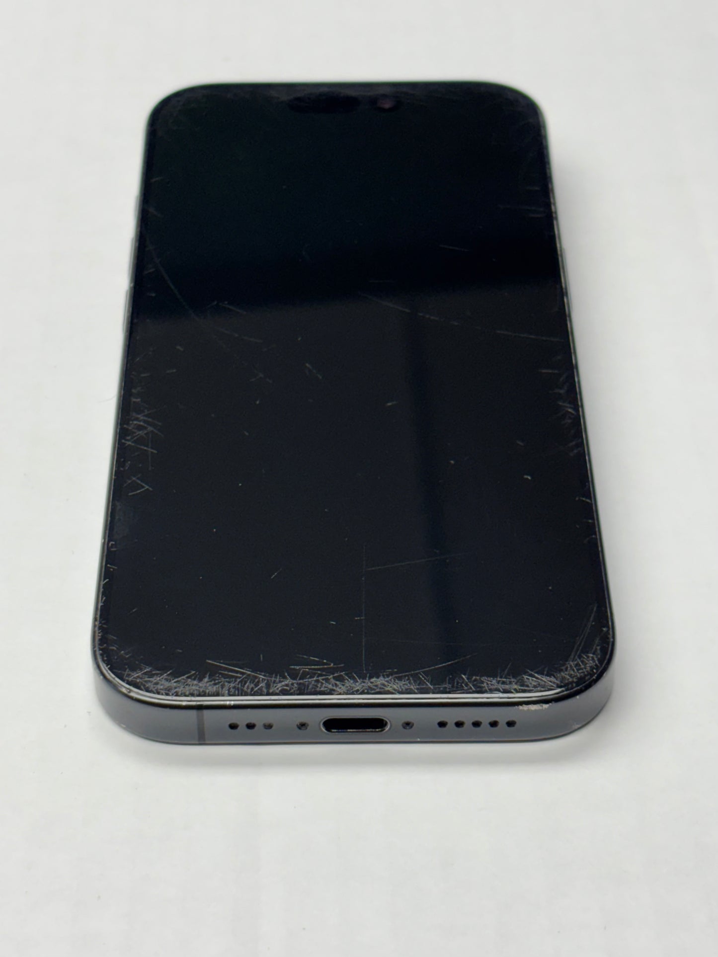 Apple iPhone 16 Pro Apple A18 Pro (3 nm) 16 Pro Titan Schwarz Schwarz günstig gebraucht kaufen