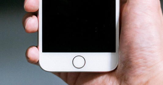Warum kaufen 2026 noch Leute ein iPhone mit Home Button?
