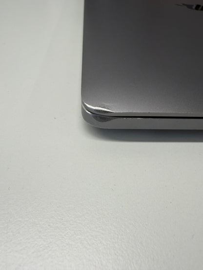 Apple MacBook Pro 16, mit Touch Bar Space Gray günstig gebraucht kaufen