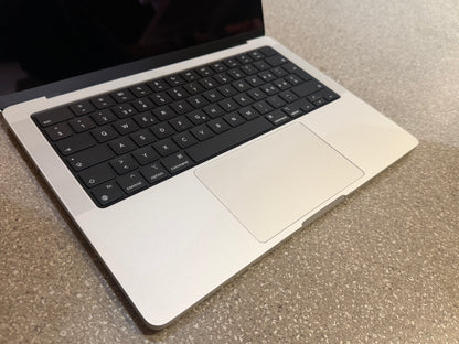 Apple MacBook Pro 14 Silber günstig gebraucht kaufen
