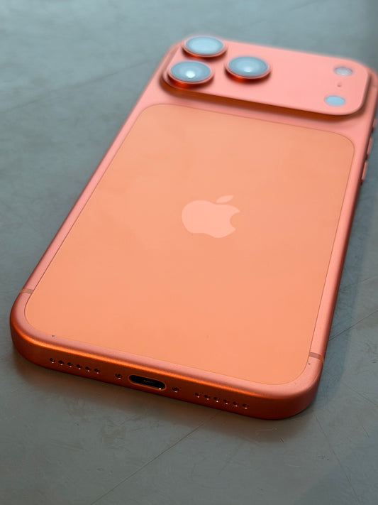 Apple iPhone 17 Pro Max Apple A19 Pro (3 nm) 17 Pro Max Cosmic Orange Orange günstig gebraucht kaufen
