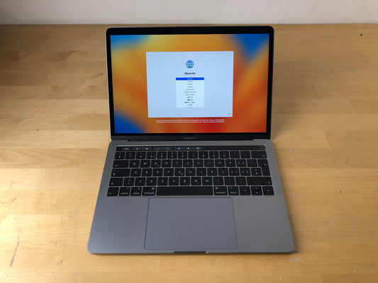 Apple MacBook Pro 13, Touch Bar Space Grau günstig gebraucht kaufen