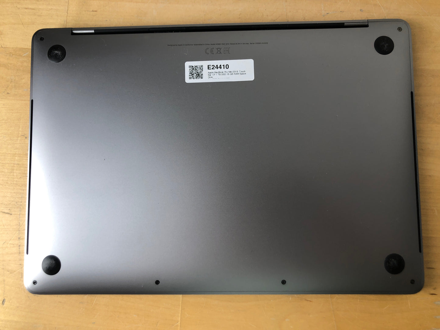 Apple MacBook Pro 13, mit Touch Bar Space Grau günstig gebraucht kaufen