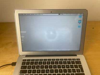 Apple MacBook Air 13 Silber günstig gebraucht kaufen