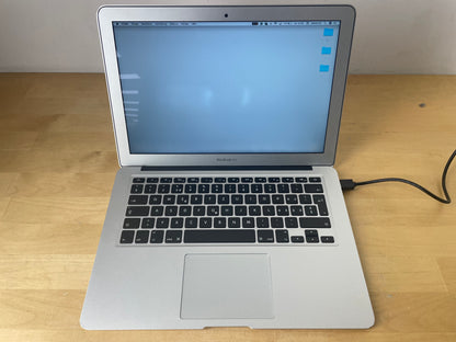 Apple MacBook Air 13 Silber günstig gebraucht kaufen