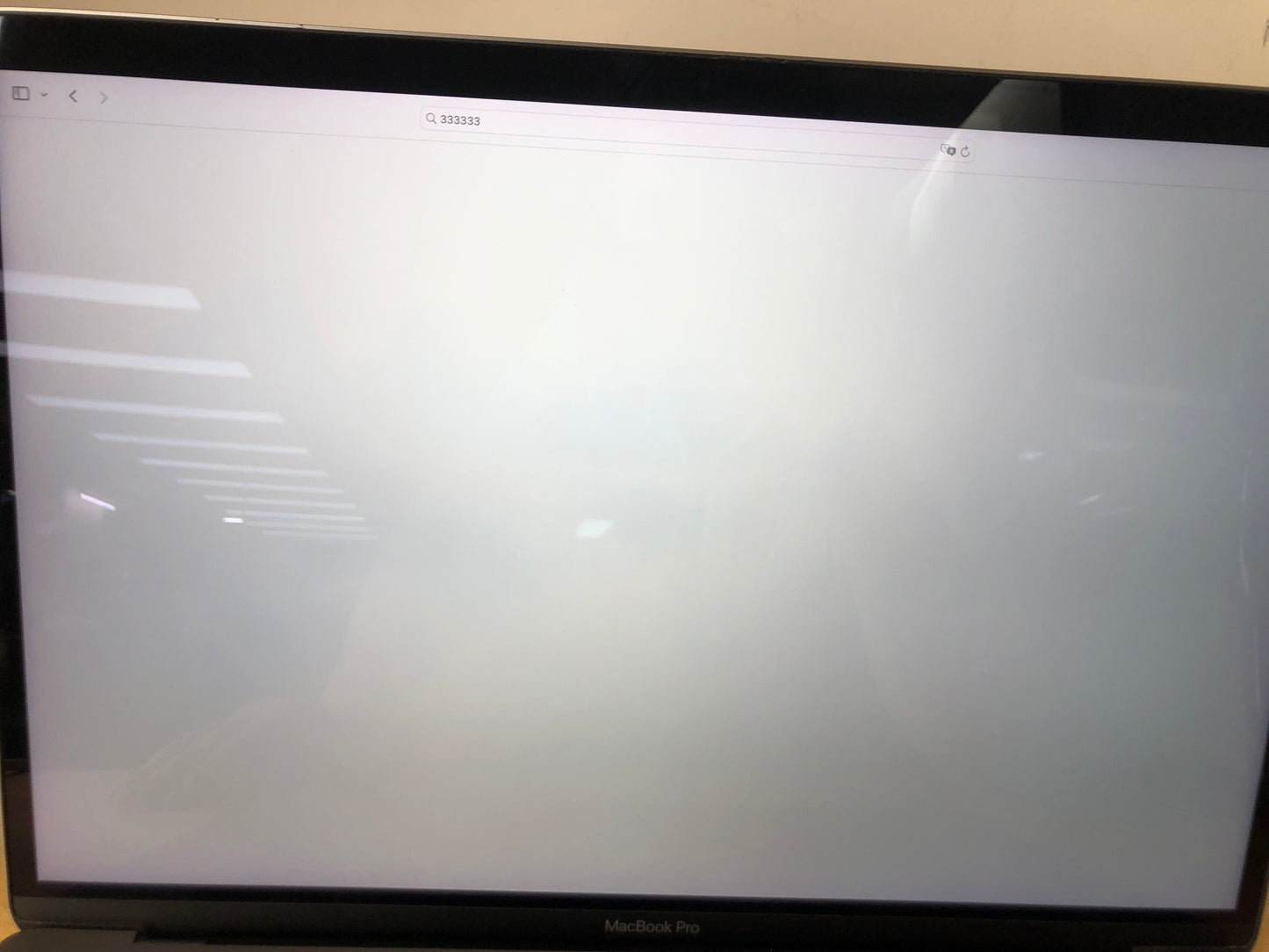 MacBook Pro 15 Zoll mit Touch Bar günstig gebraucht kaufen