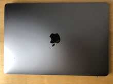 Apple MacBook Air 13 M1, 8-Core CPU und 7-Core GPU Late 2020 Space Grau Grau günstig gebraucht kaufen
