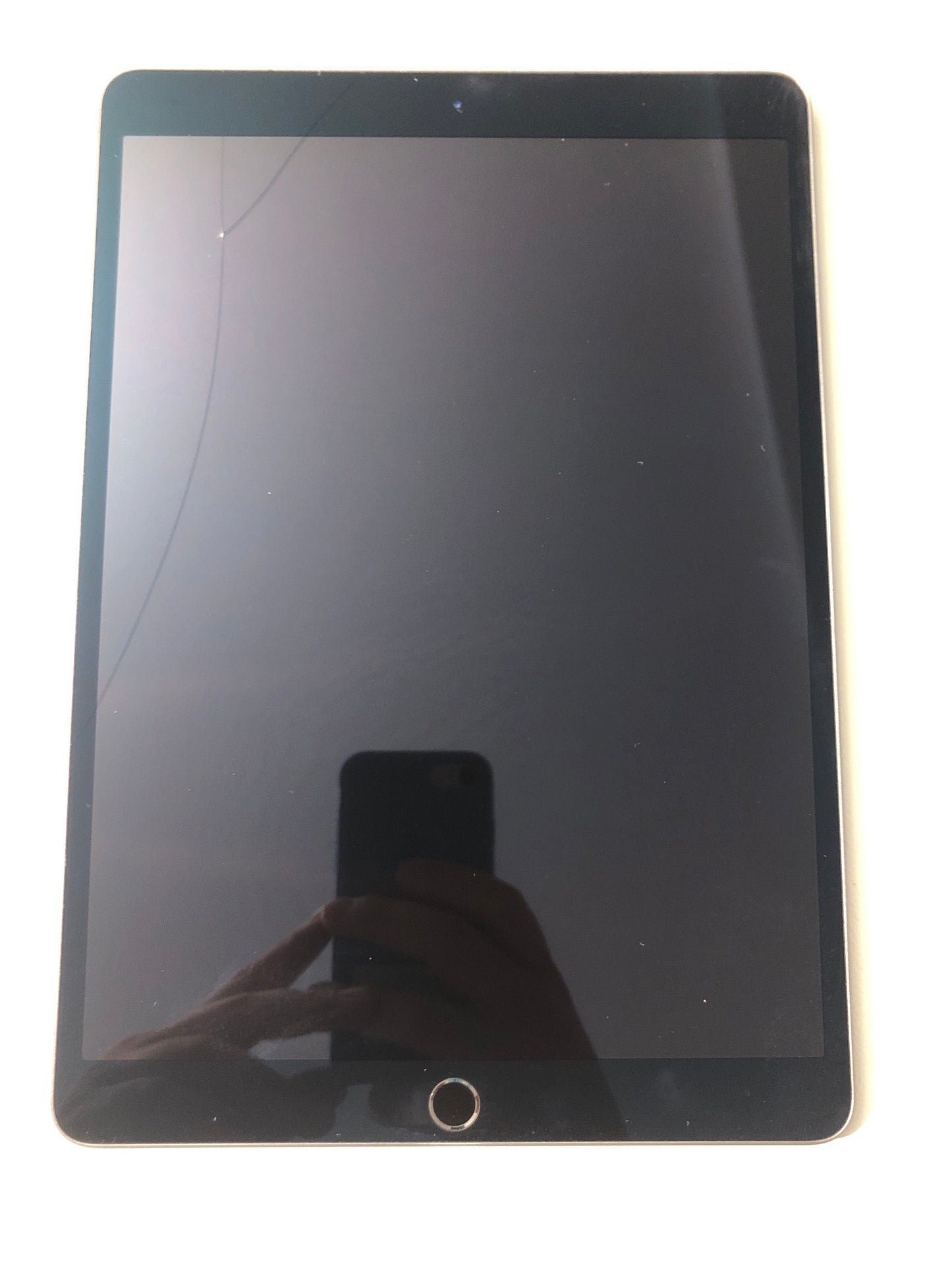 Apple iPad Air 3. Gen (2019) Air 3. Gen (2019) Space Gray günstig gebraucht kaufen