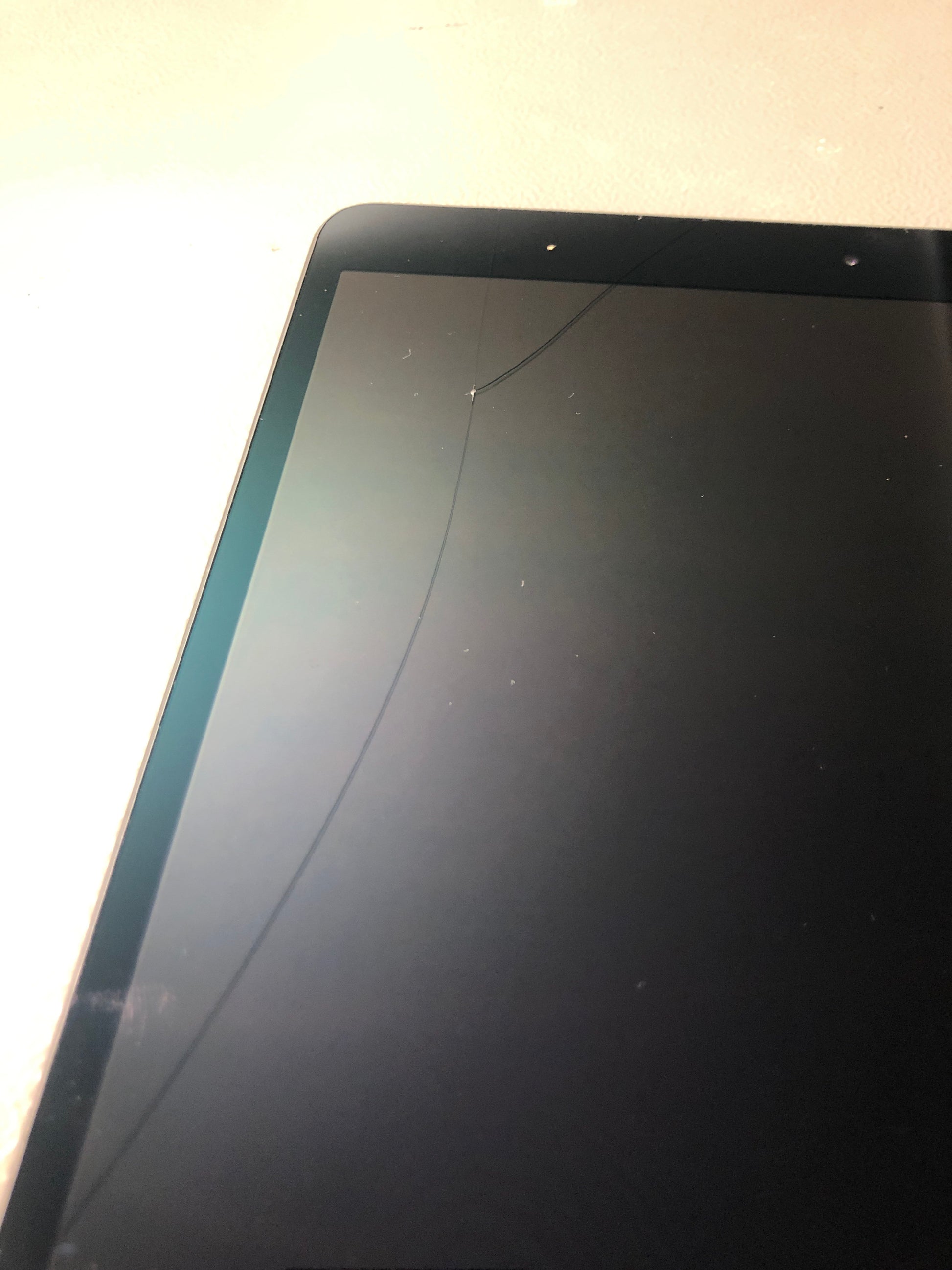 Apple iPad Air 3. Gen (2019) Air 3. Gen (2019) Space Gray günstig gebraucht kaufen