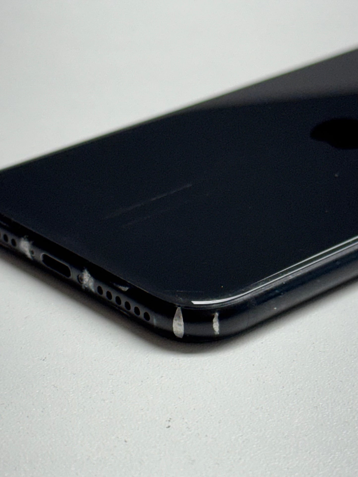 Apple iPhone SE (2020) Apple A13 Bionic SE (2020) Schwarz Schwarz günstig gebraucht kaufen