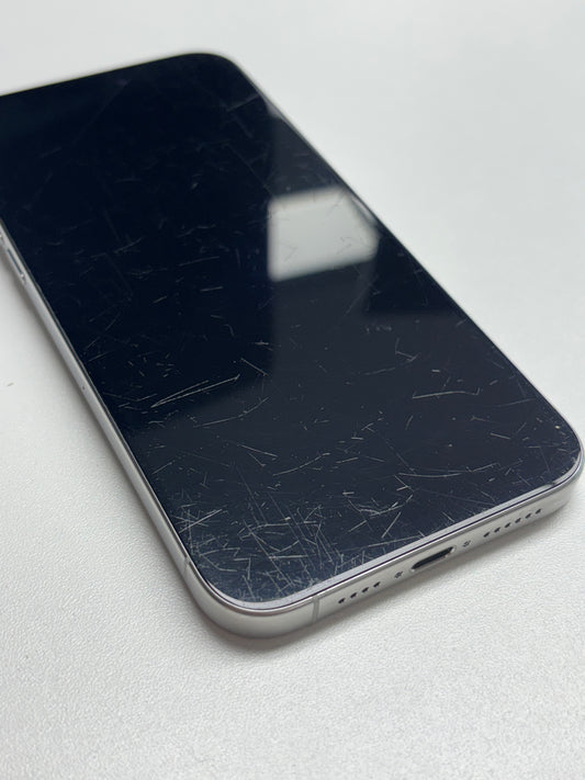Apple iPhone 15 Pro Max Titan Weiss günstig gebraucht kaufen