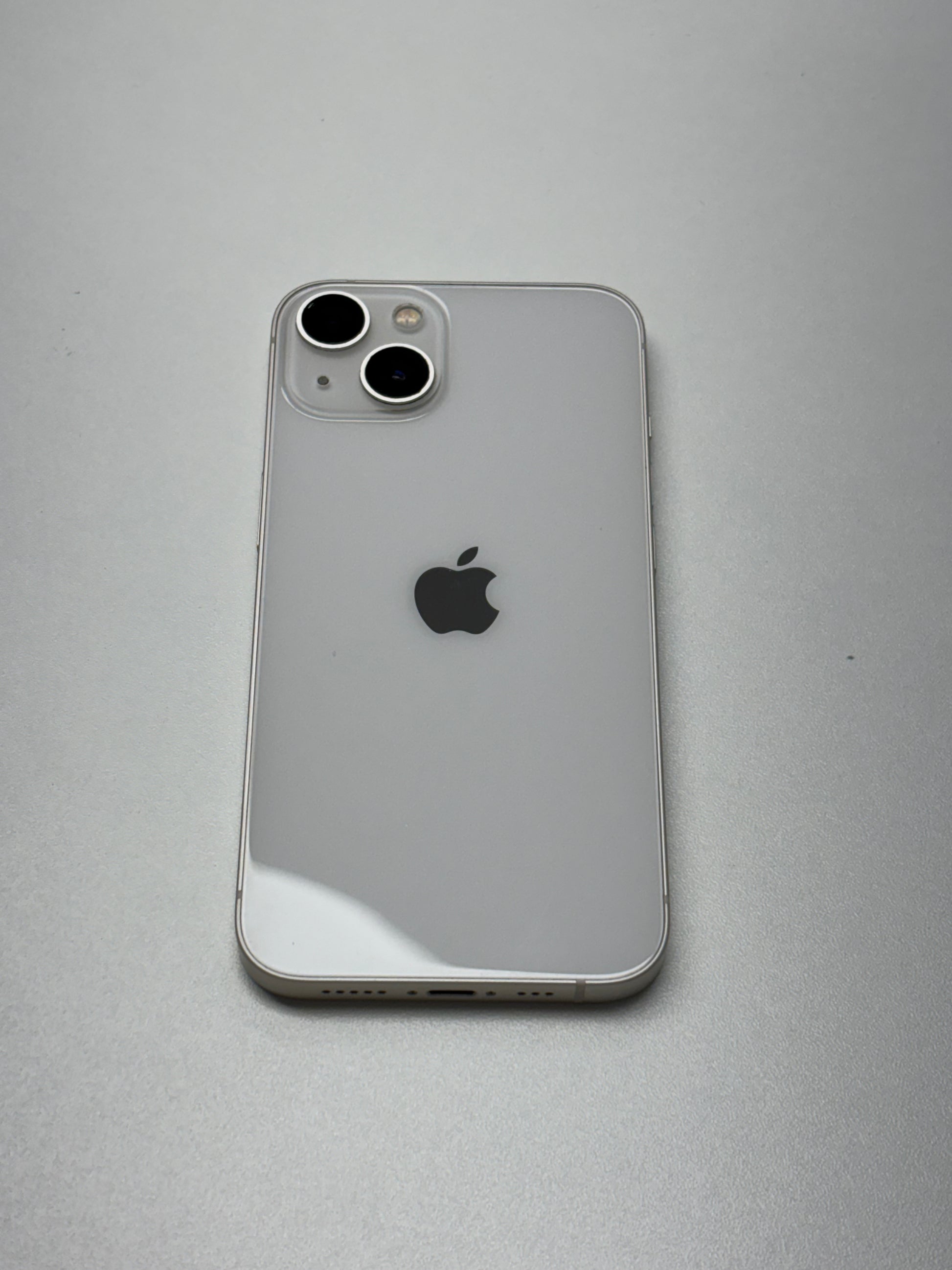 Apple iPhone 13 Apple A15 Bionic (5 nm) 13 Polarstern Weiss günstig gebraucht kaufen