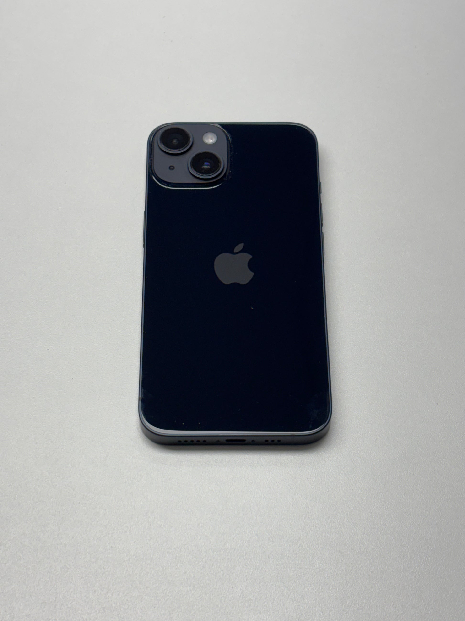 Apple iPhone 14 Apple A15 Bionic (5 nm) 14 Mitternacht Schwarz günstig gebraucht kaufen
