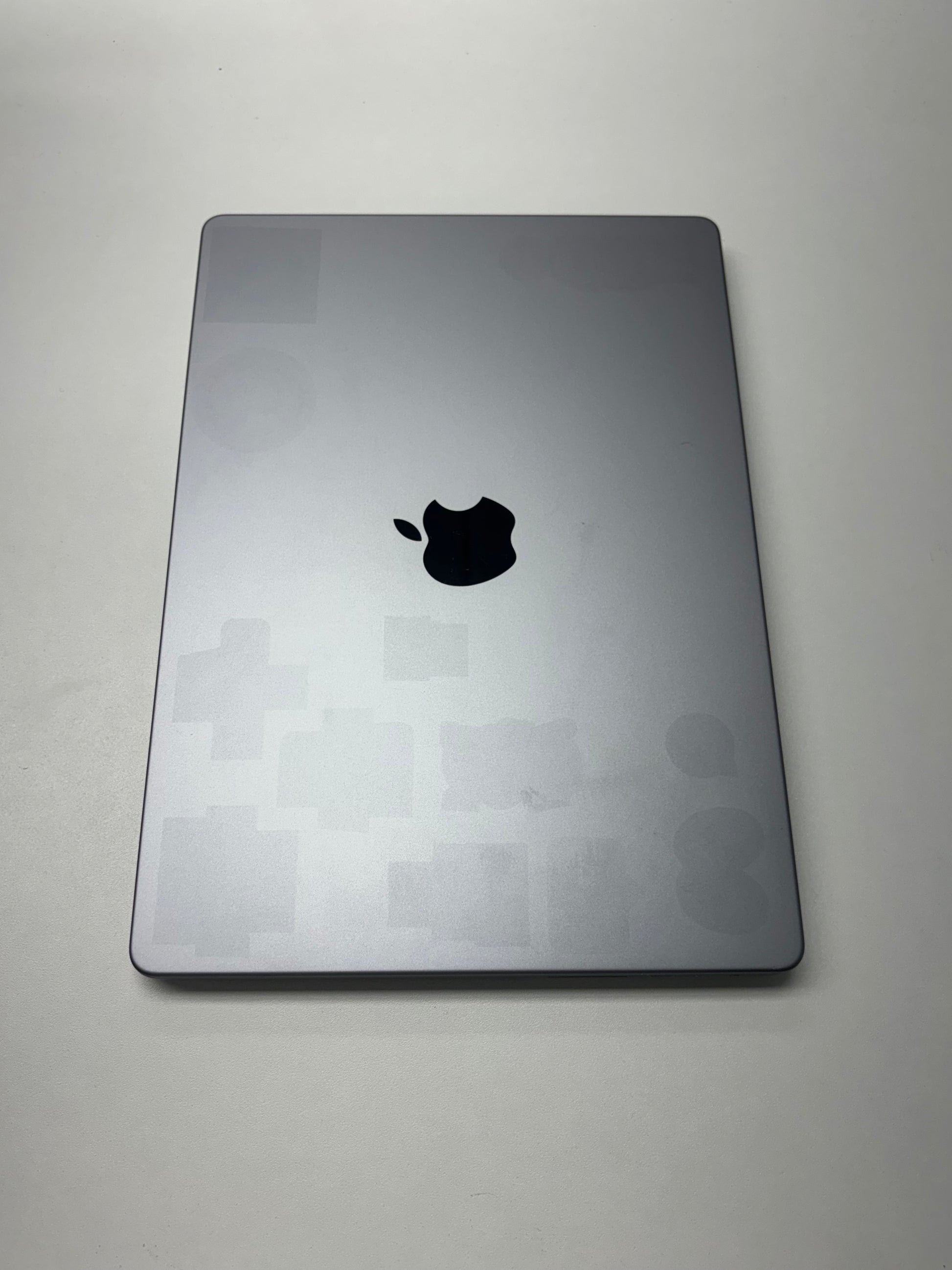 Apple MacBook Pro 14 Space Grau günstig gebraucht kaufen