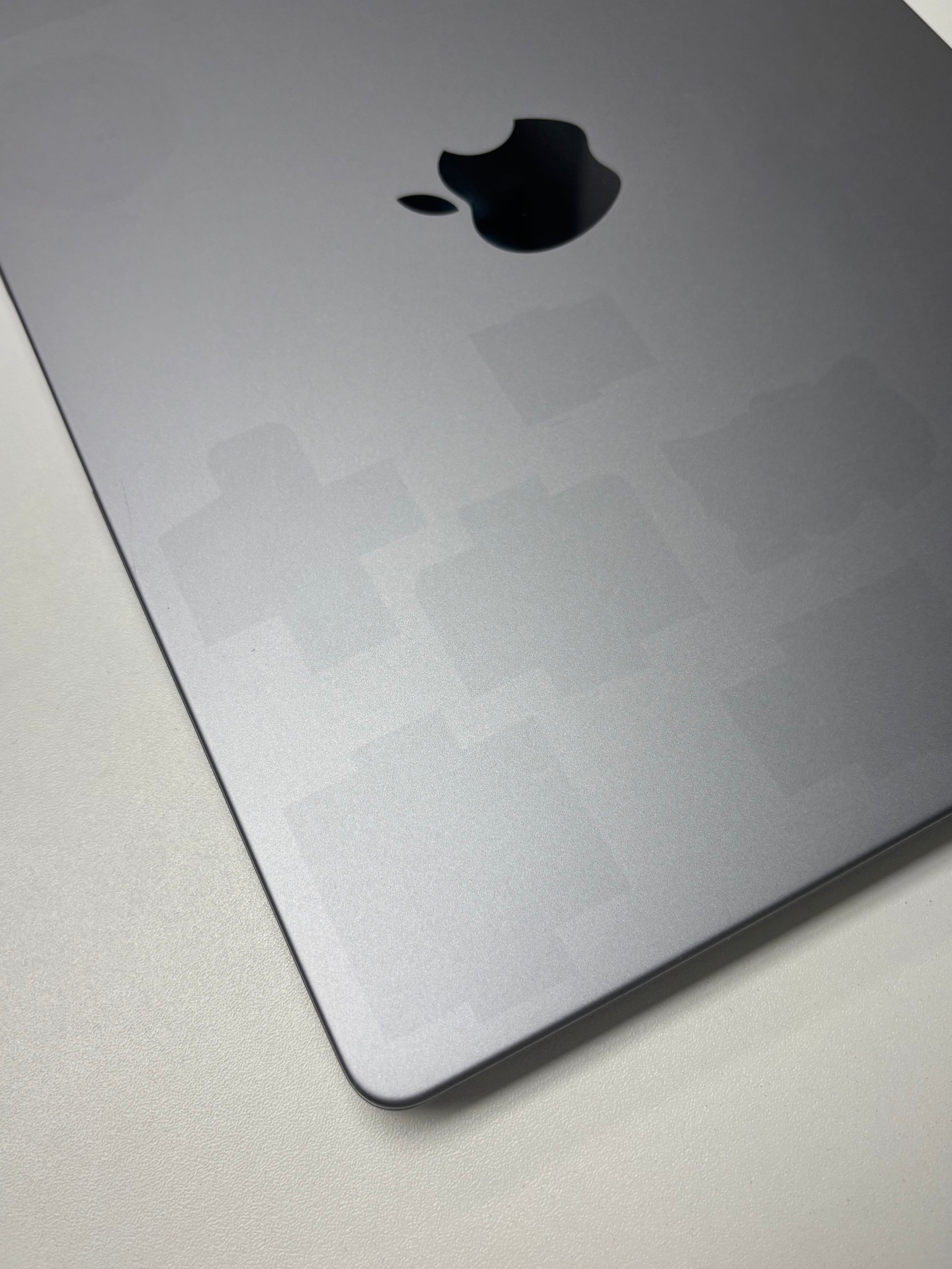 Apple MacBook Pro 14 Space Grau günstig gebraucht kaufen