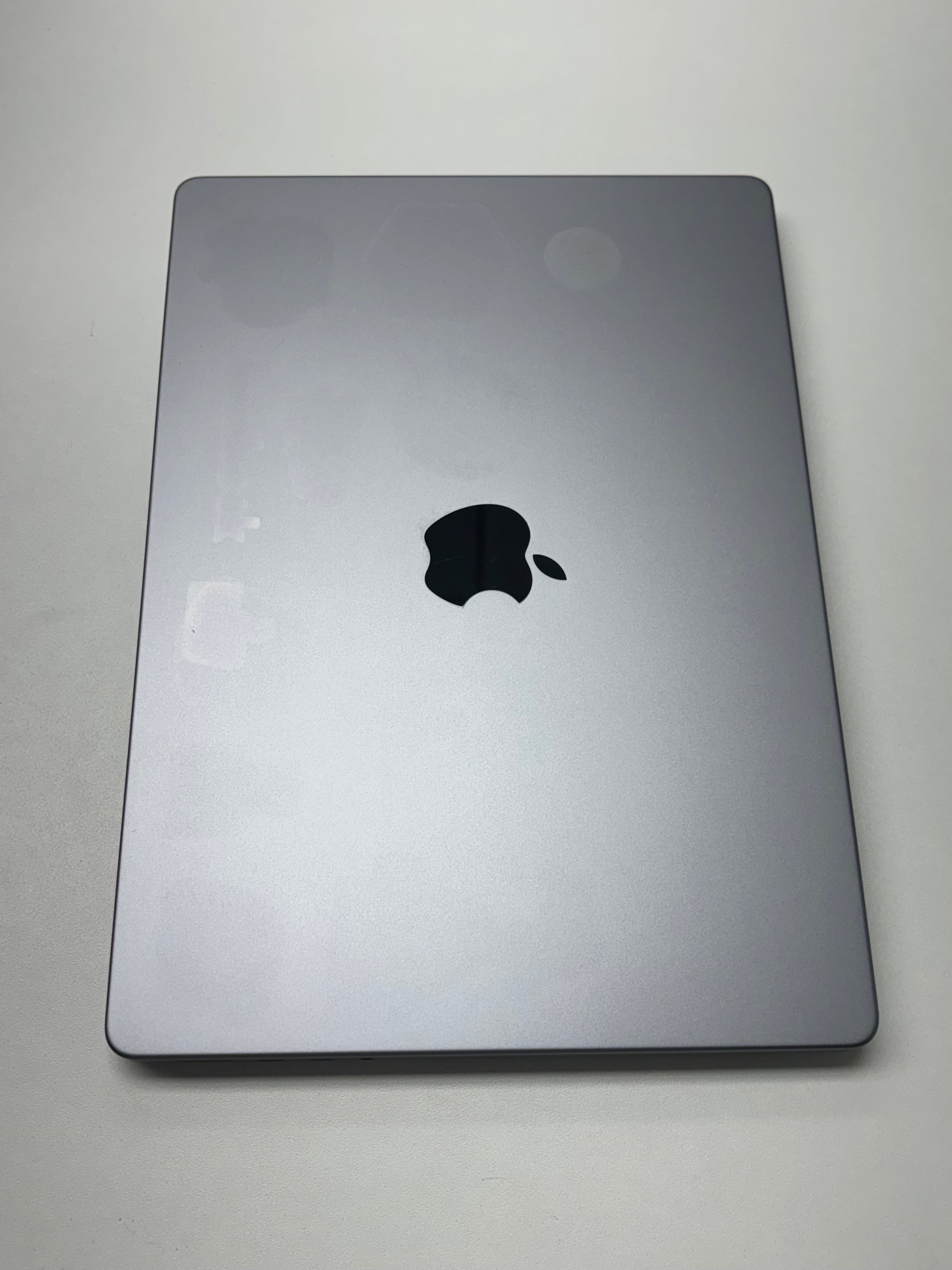Apple MacBook Pro 14 Space Grau günstig gebraucht kaufen
