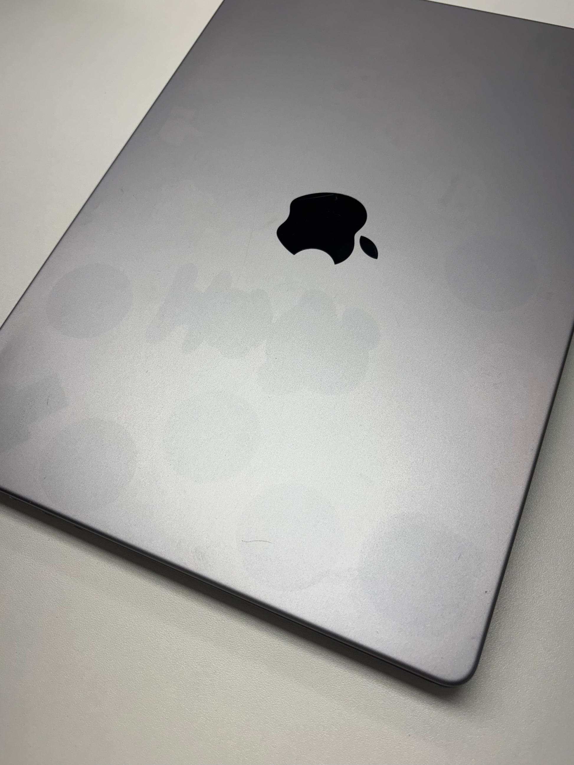 Apple MacBook Pro 14 Space Grau günstig gebraucht kaufen