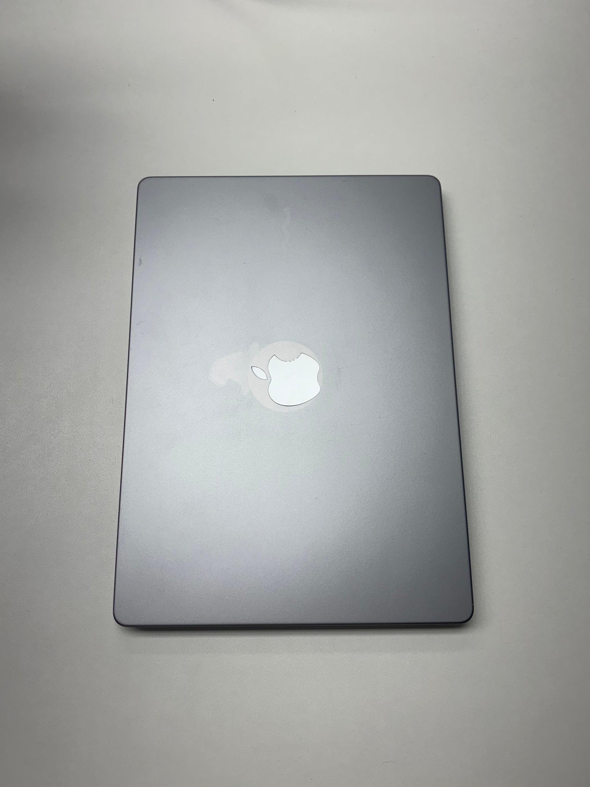 Apple MacBook Pro 14 Space Grau günstig gebraucht kaufen