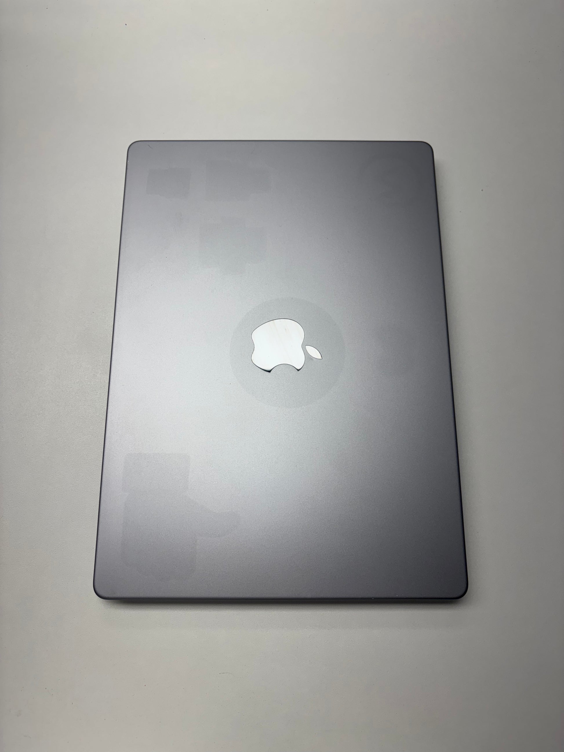 Apple MacBook Pro 14 Space Grau günstig gebraucht kaufen
