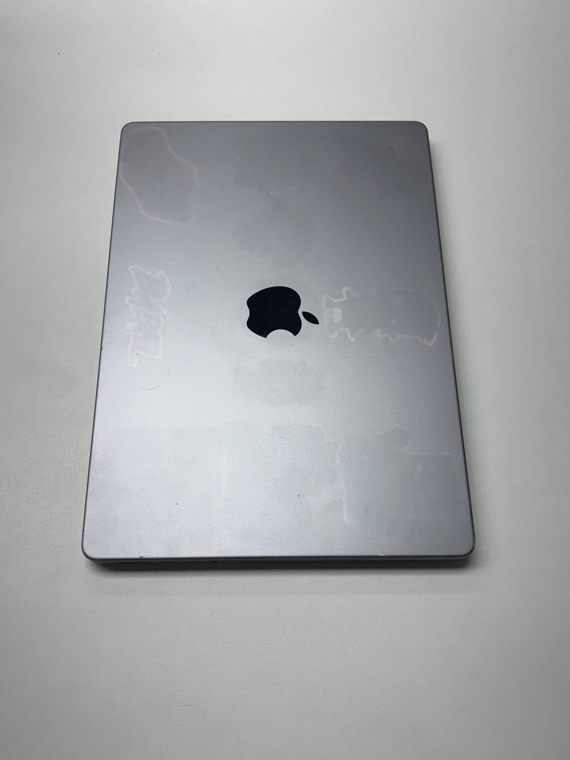 Apple MacBook Pro 14 Space Grau günstig gebraucht kaufen