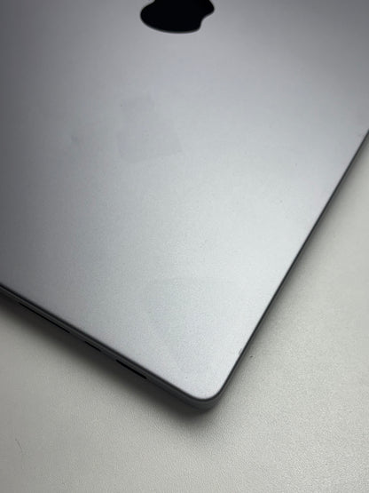 Apple MacBook Pro 16 Space Grau günstig gebraucht kaufen