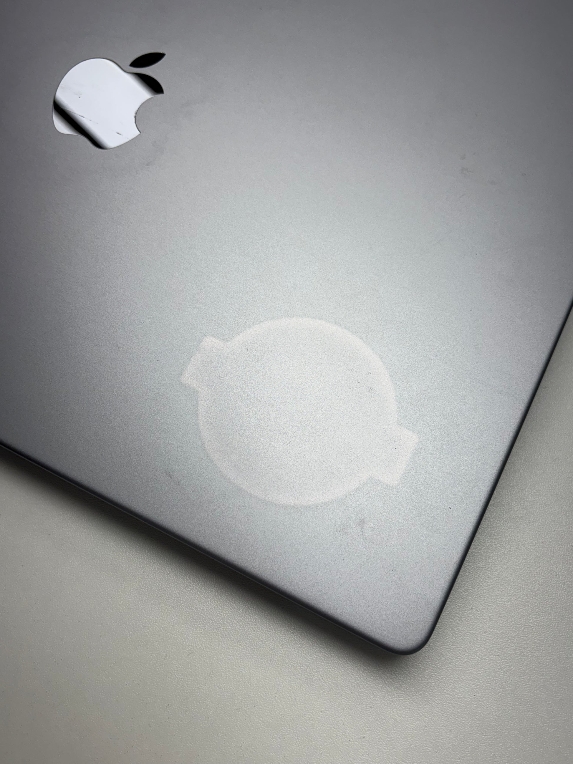 Apple MacBook Pro 16 Space Grau günstig gebraucht kaufen