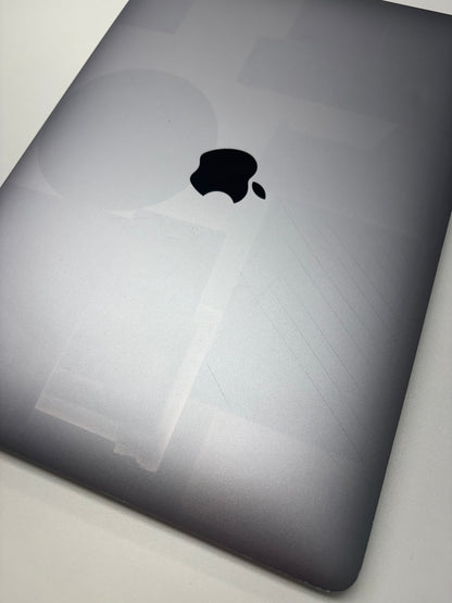 Apple MacBook Air 13 M1, 8-Core CPU und 7-Core GPU Late 2020 Space Grau Grau günstig gebraucht kaufen