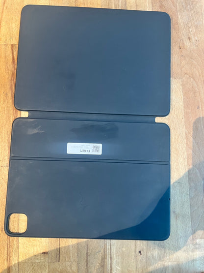 Apple Smart Keyboard iPad Pro 11“, CH Layout Deutsch/Französisch (Schweiz) günstig gebraucht kaufen