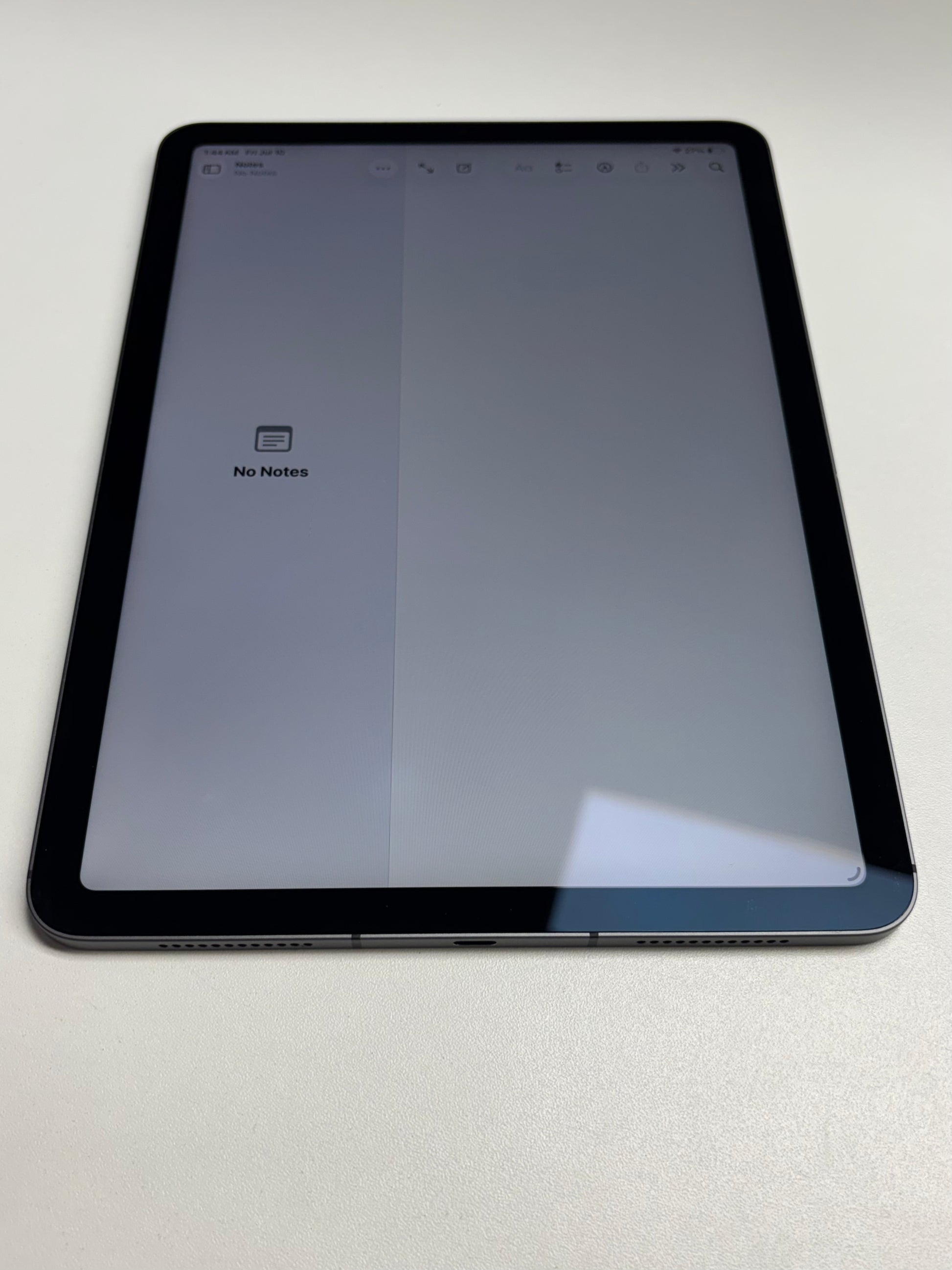 Apple iPad Air 5. Gen (2022) Space Grau günstig gebraucht kaufen