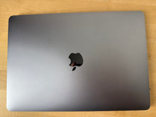 Apple MacBook Pro 13, Touch Bar Space Grau günstig gebraucht kaufen