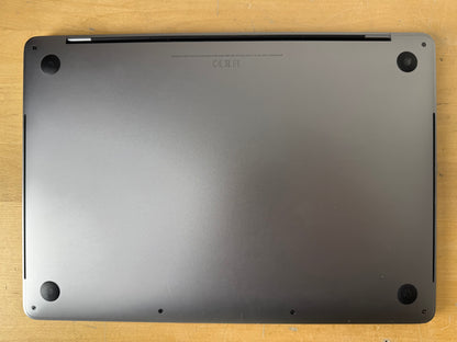 Apple MacBook Pro 13, Touch Bar Space Grau günstig gebraucht kaufen