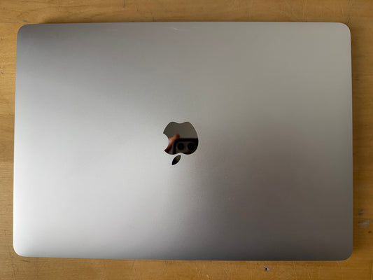 Apple MacBook Pro 13, mit Touch Bar Silber günstig gebraucht kaufen