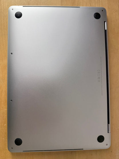 Apple MacBook Pro 13, mit Touch Bar Silber günstig gebraucht kaufen