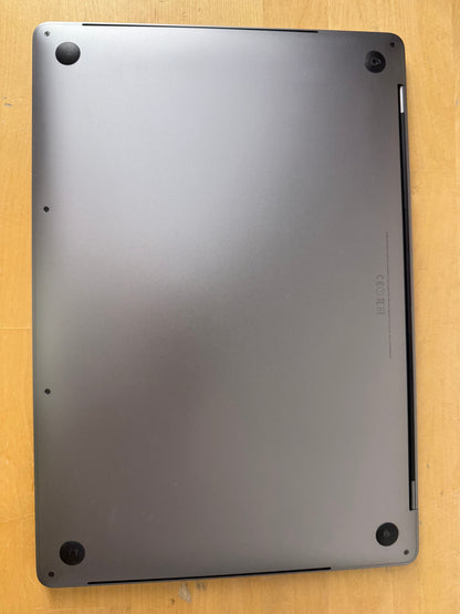 MacBook Pro 15 Zoll mit Touch Bar günstig gebraucht kaufen