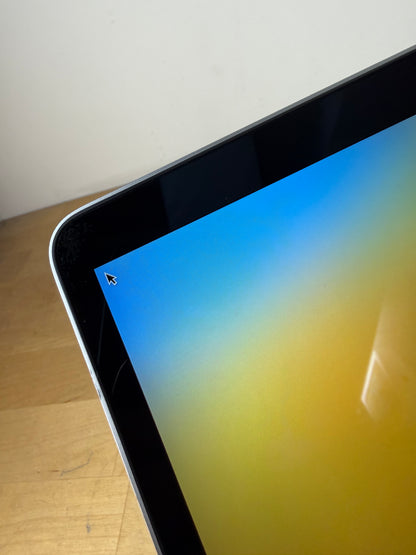 MacBook Pro 15 Zoll mit Touch Bar günstig gebraucht kaufen