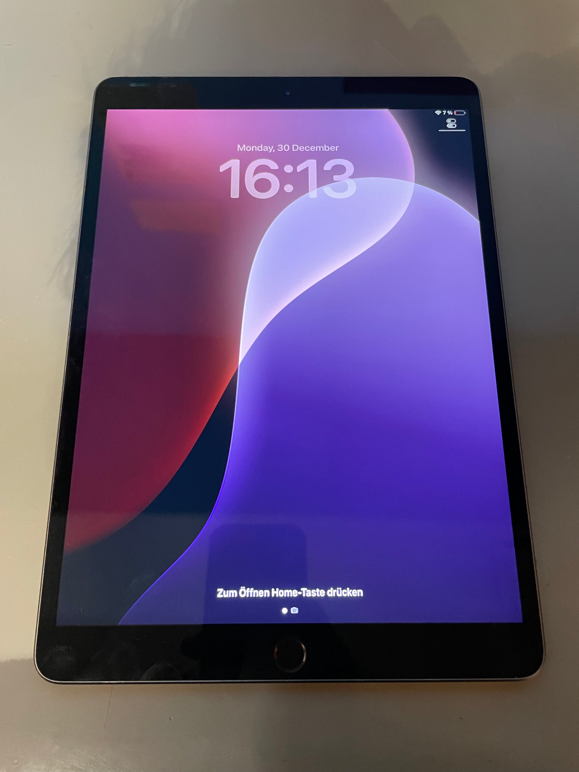 Apple iPad Air (2019) Space Gray günstig gebraucht kaufen