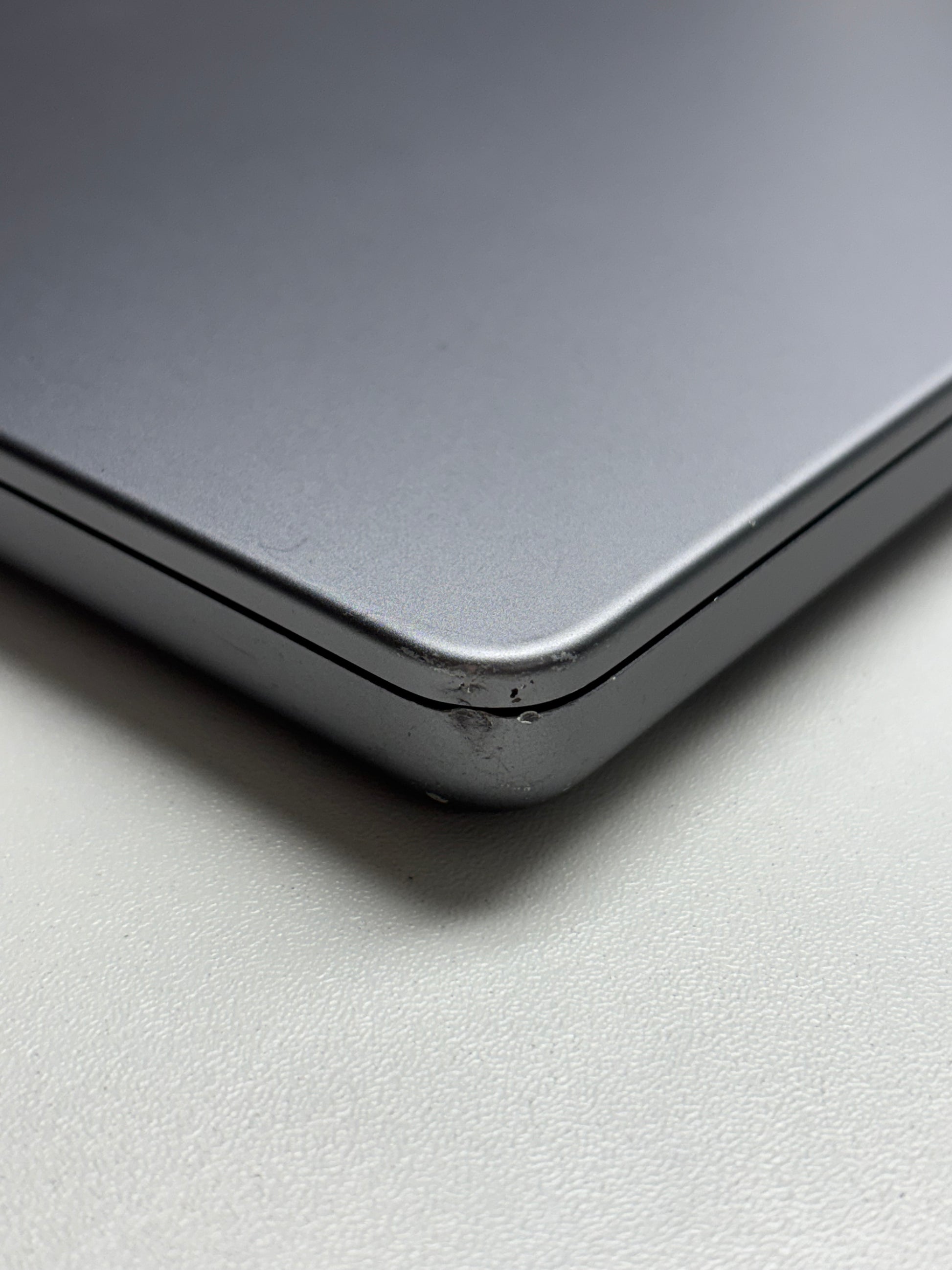 Apple MacBook Pro 14 Space Grau günstig gebraucht kaufen