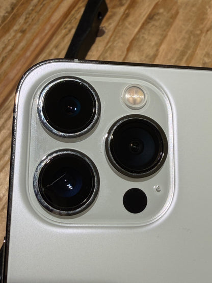 Apple iPhone 13 Pro Apple A15 Bionic (5 nm) 13 Pro Silber Silber günstig gebraucht kaufen