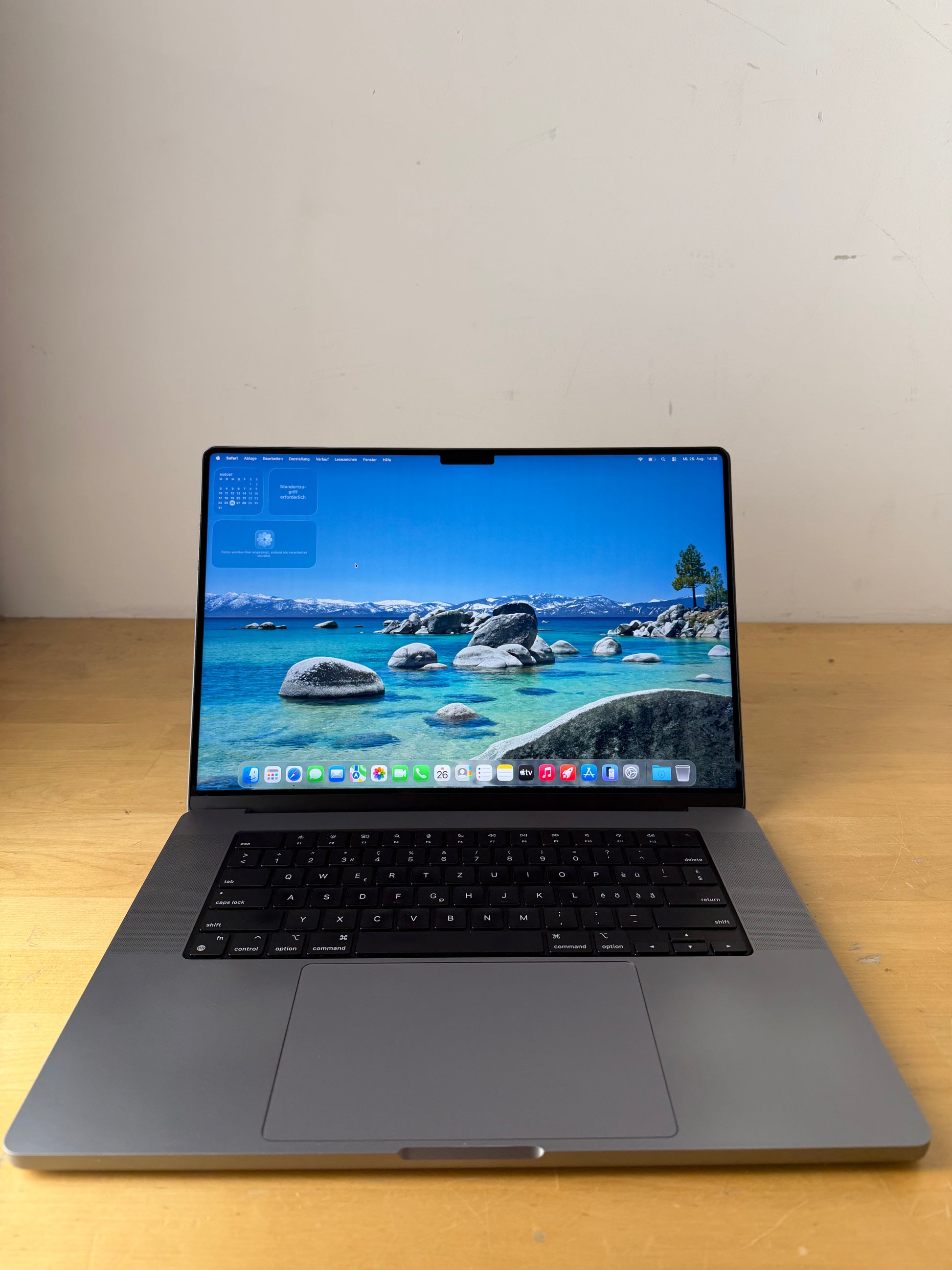 Apple MacBook Pro 16 Space Grau günstig gebraucht kaufen
