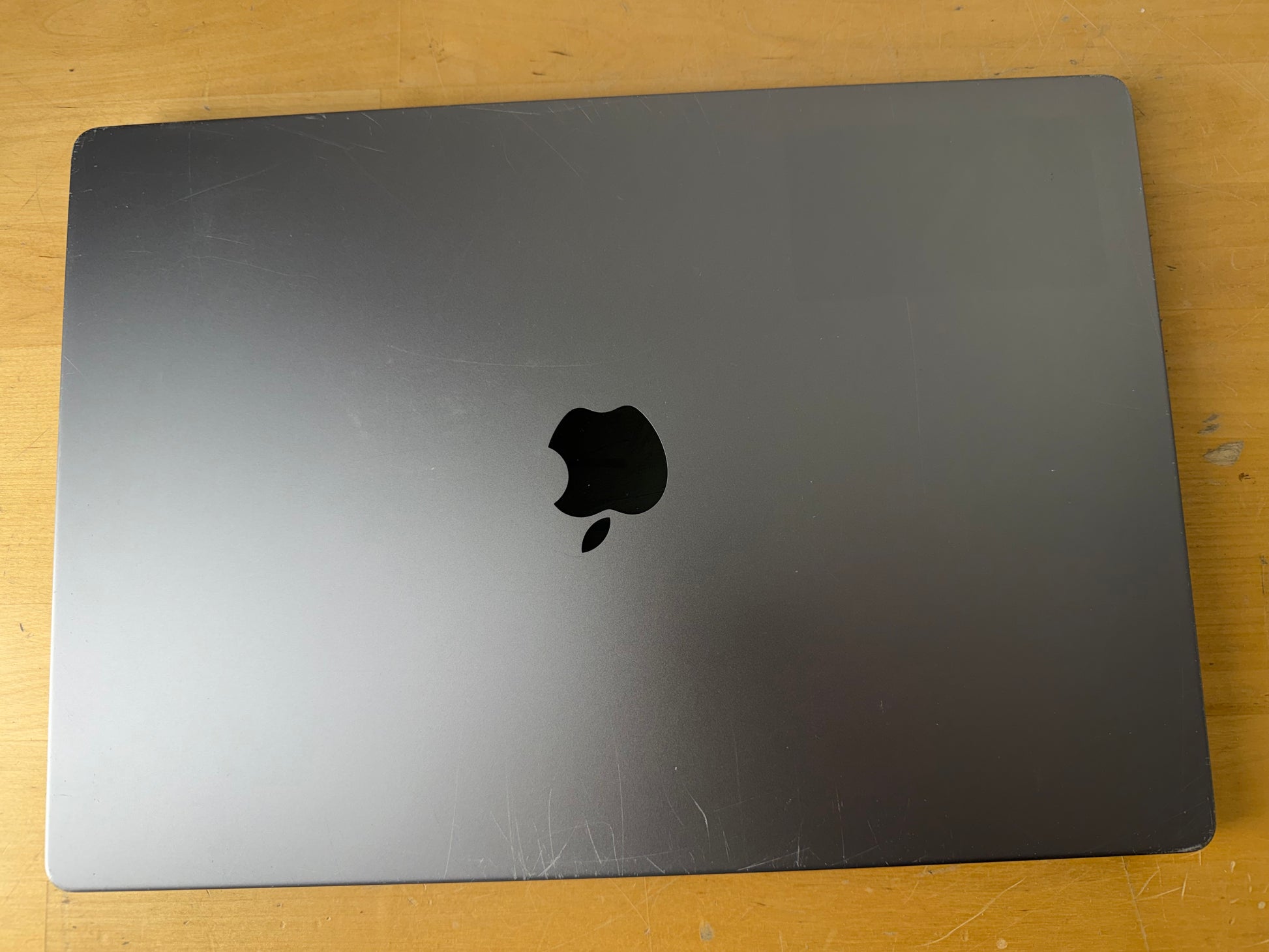 Apple MacBook Pro 16 Space Grau günstig gebraucht kaufen