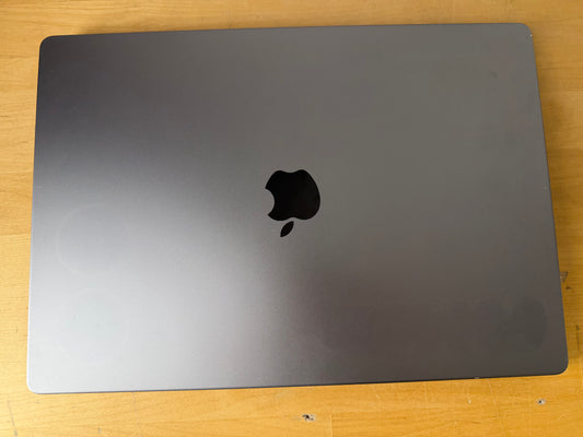 Apple MacBook Pro 16 Space Grau günstig gebraucht kaufen