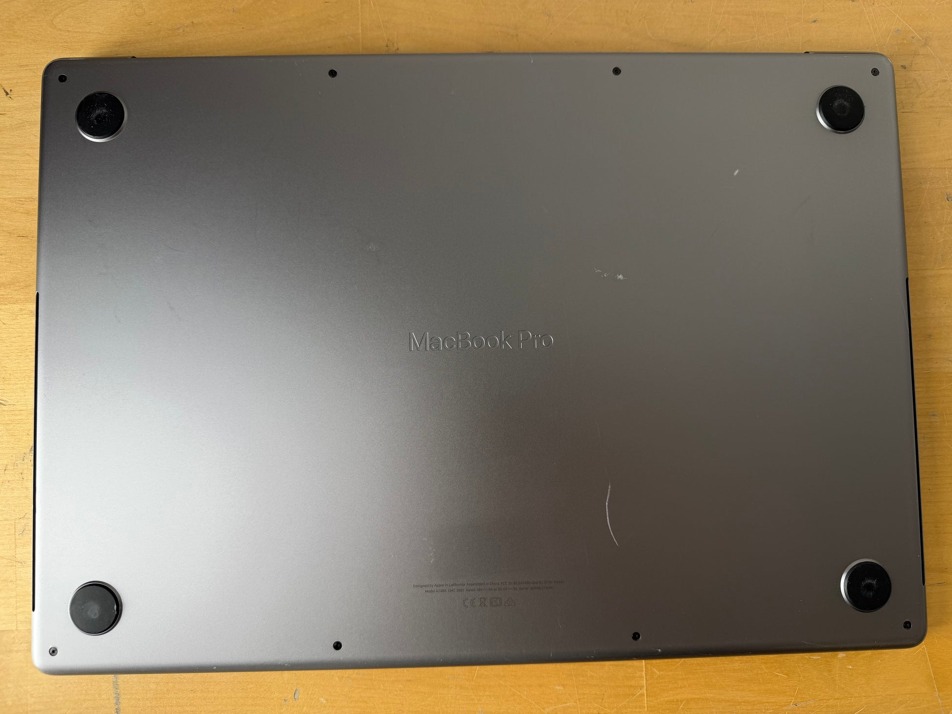 Apple MacBook Pro 16 Space Grau günstig gebraucht kaufen
