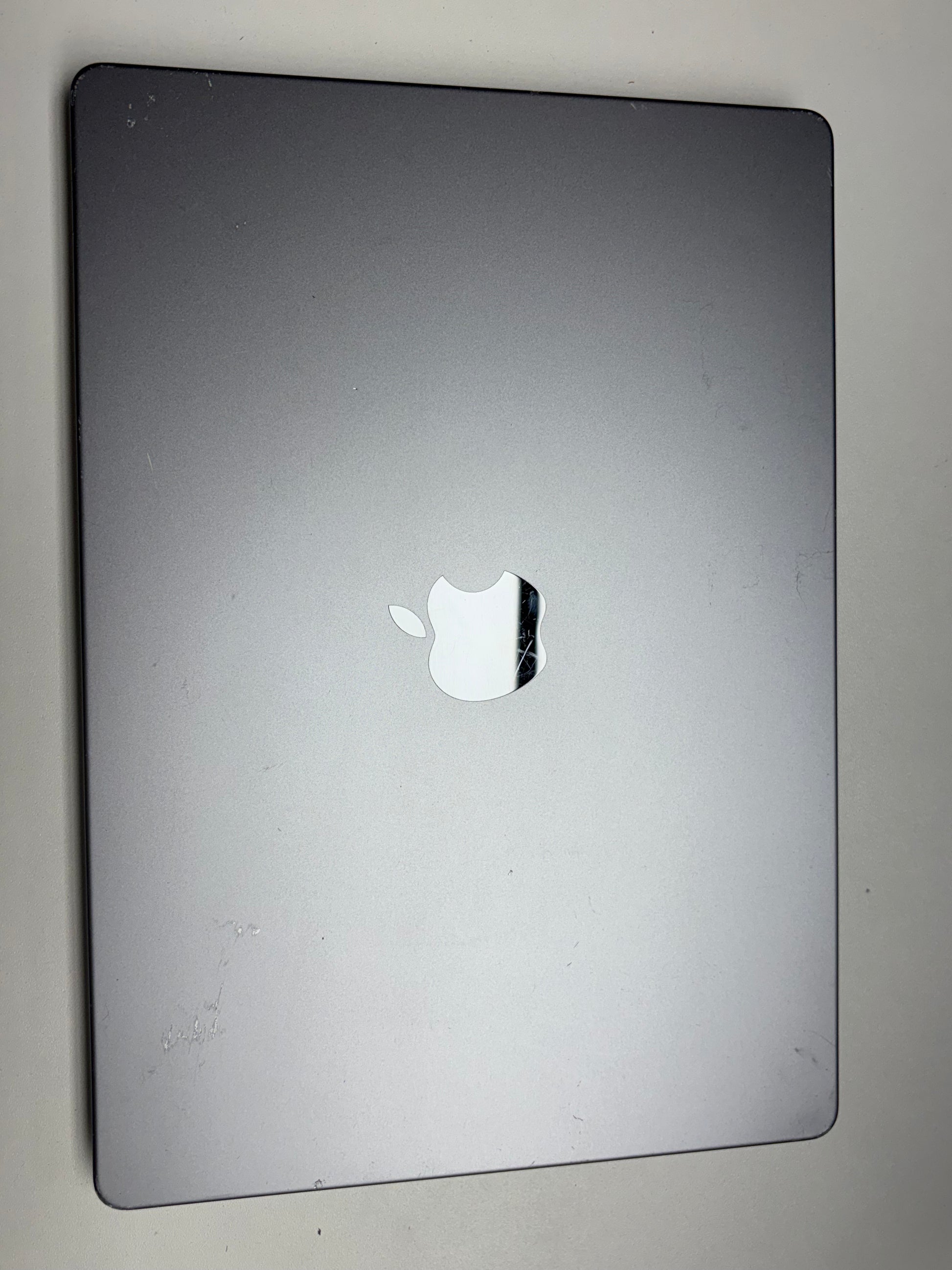 Apple MacBook Pro 14 Space Grau günstig gebraucht kaufen