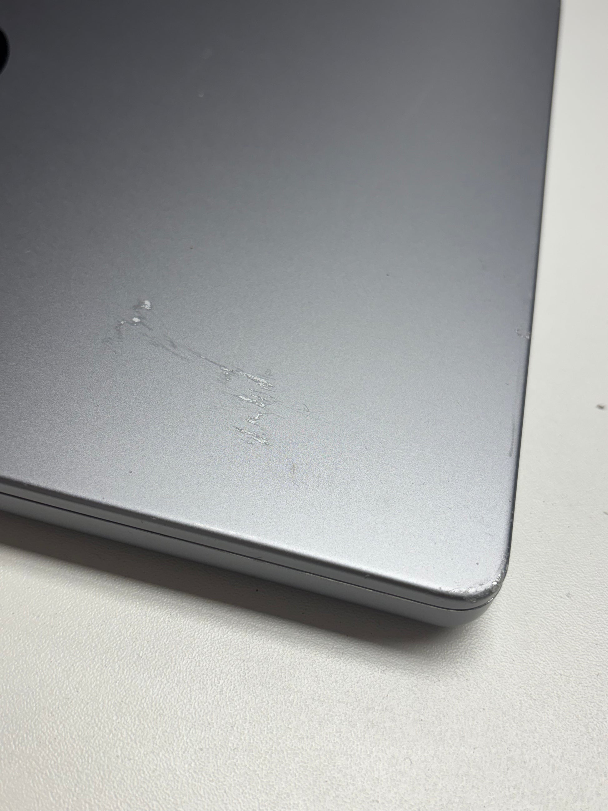 Apple MacBook Pro 14 Space Grau günstig gebraucht kaufen