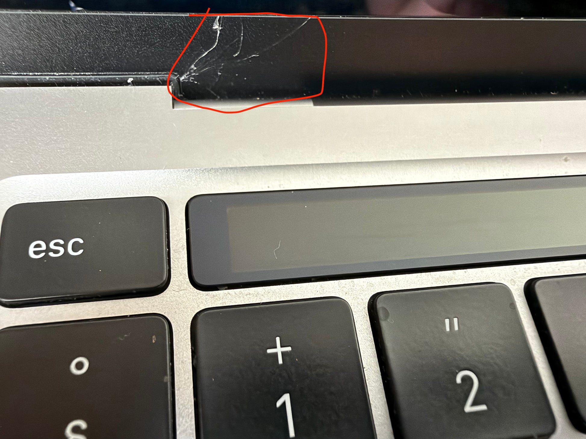 MacBook Pro 13, mit Touch Bar Space Grau günstig gebraucht kaufen