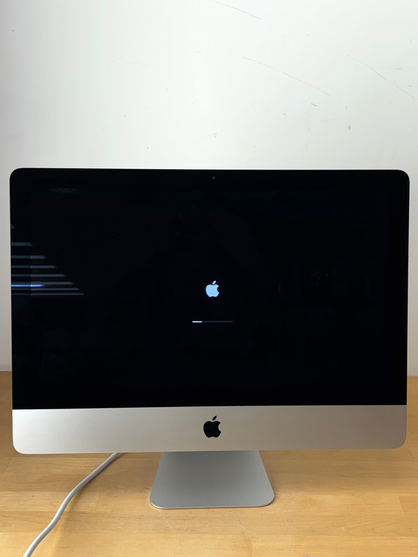 Apple iMac 21.5 Silber günstig gebraucht kaufen