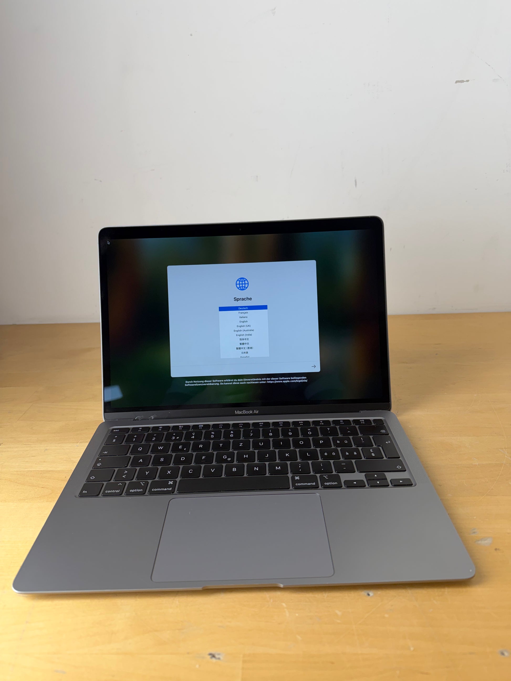 Apple MacBook Air 13 Space Grau günstig gebraucht kaufen