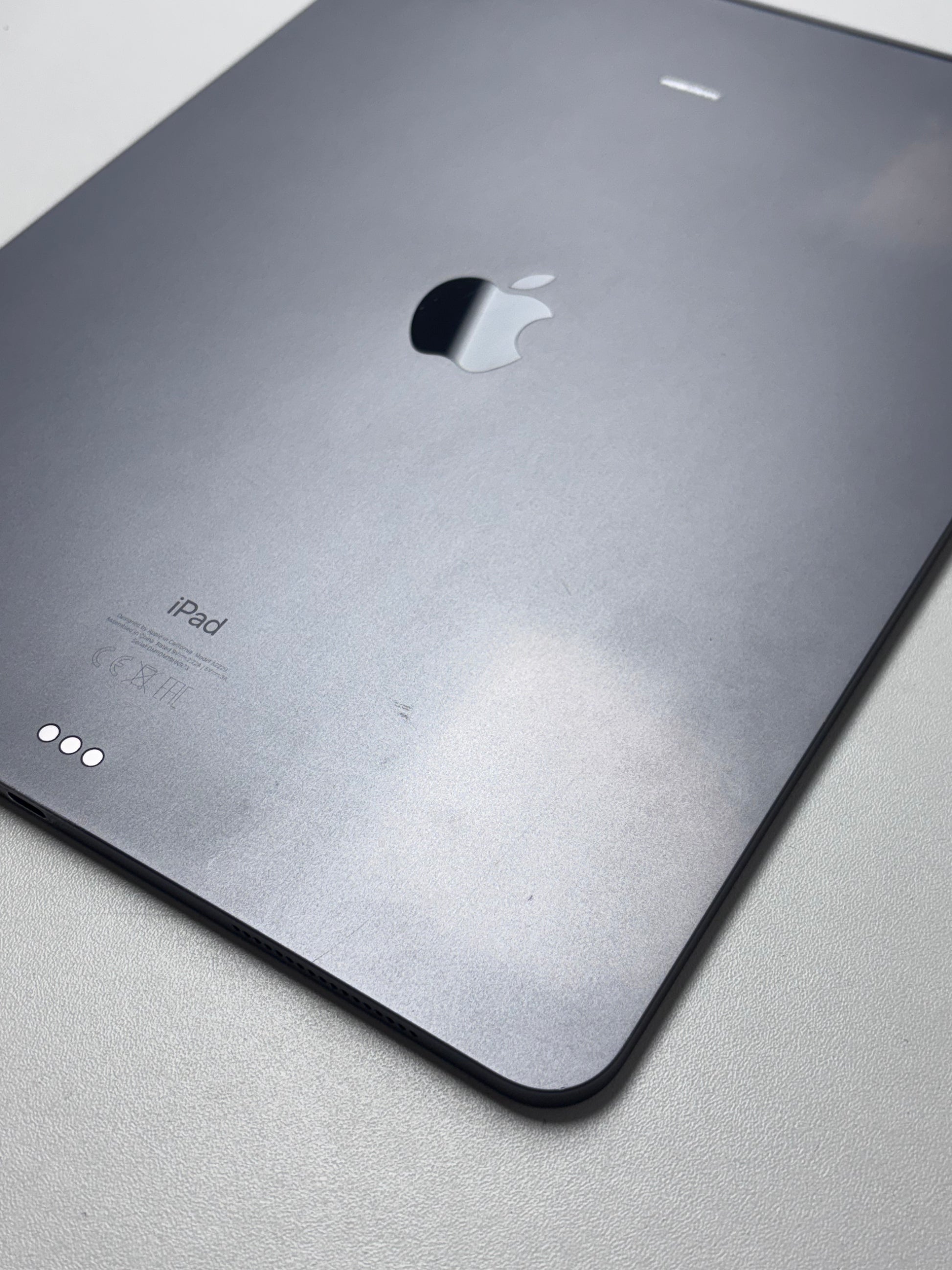 Apple iPad Pro 4. Gen (2020) Space Grau günstig gebraucht kaufen
